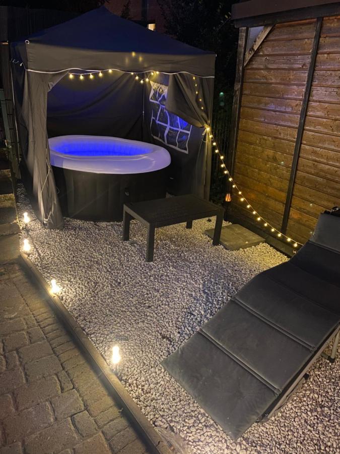 Wohnen Direkt An Der Rheinpromenade Mit Whirlpool Und Sauna Gotterswickerhamm Exterior photo